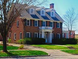 Colonial Revival Home Style